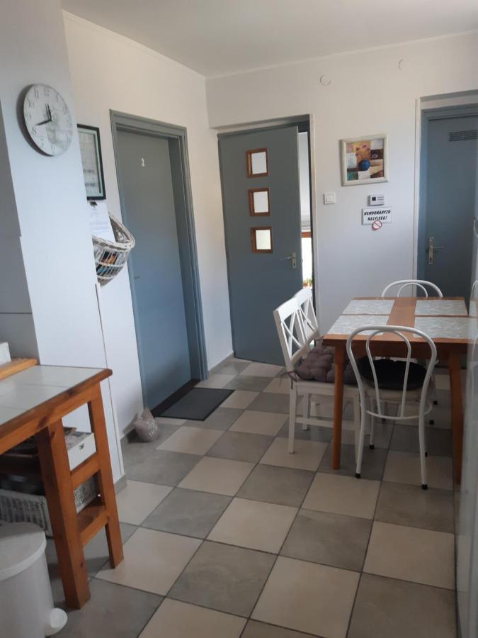 גיולה Nora Apartman מראה חיצוני תמונה
